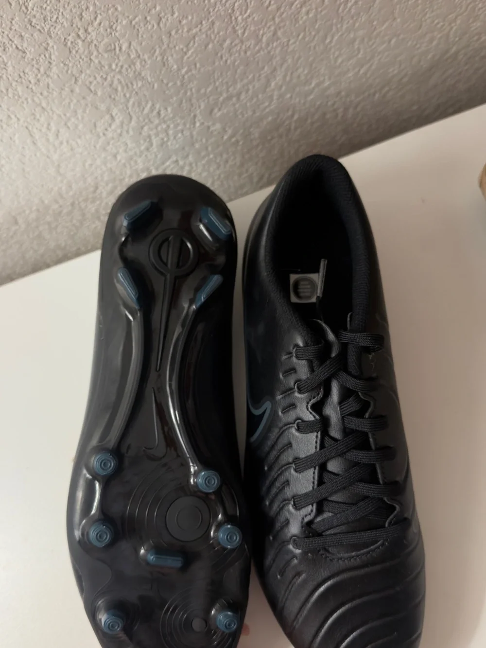 Men’s Nike Tiempo Legend 10 Club MG soccer cleats